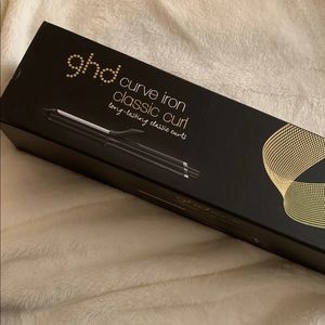 GHD curling iron